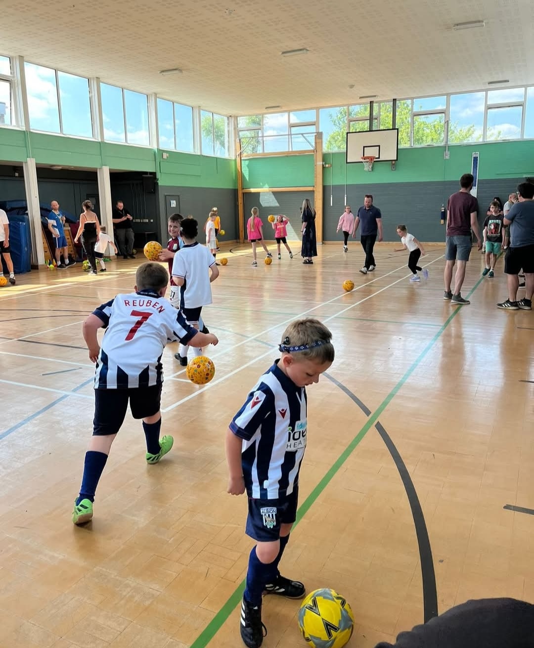 999BSL app and football session