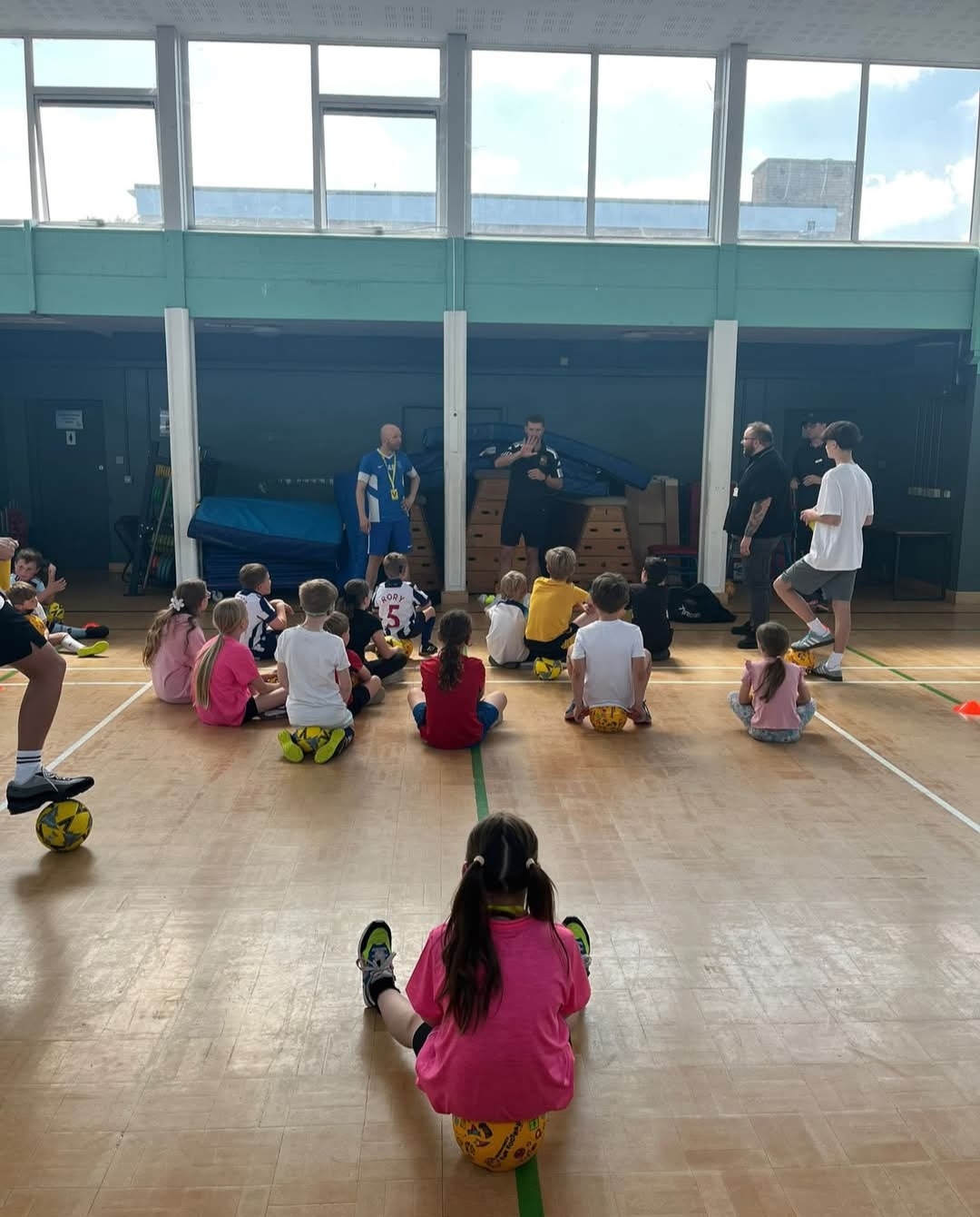 999BSL app and football session